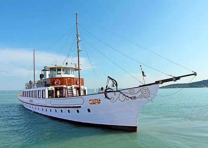 With Pool In Siofok-balaton 54764 דירה *