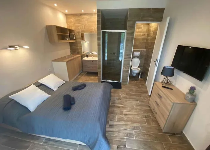 With Pool In Siofok-balaton 54764 * שיופוק